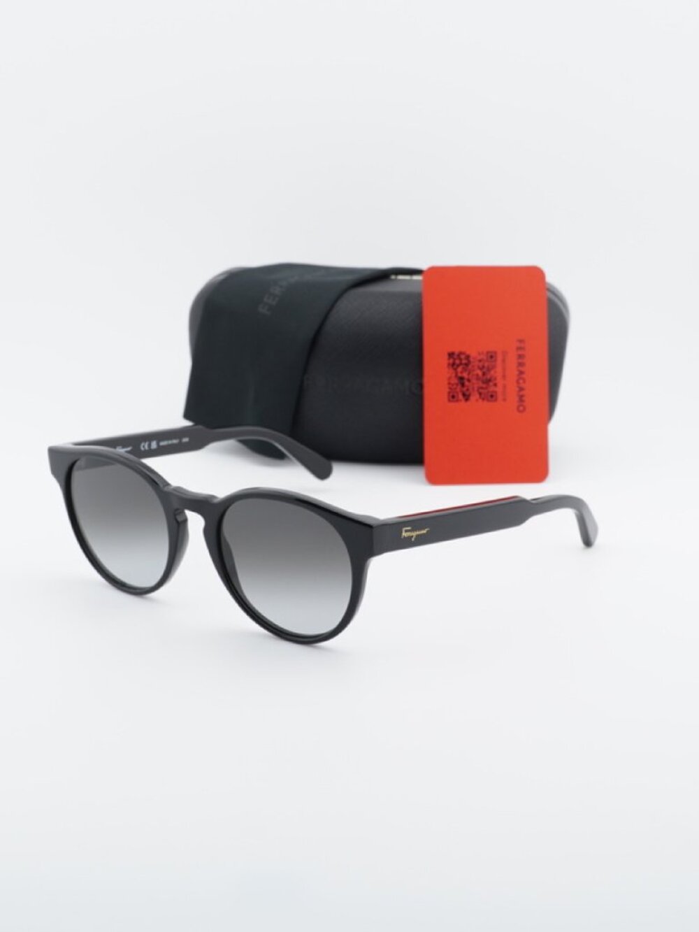 New Salvatore Ferragamo SF1068S 001 Black Sunglasses. 100% authentic.